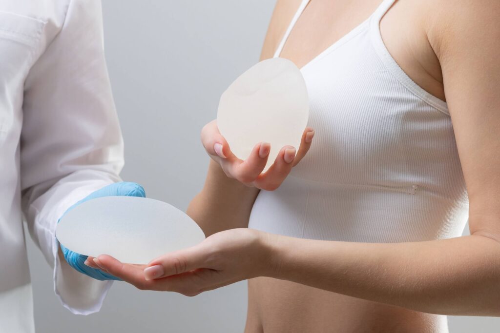 Breast Implant Placement in Motiva Preserve vs Traditional Breast Augmentation
